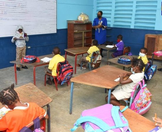 Education Minister Encourages Parents And Students To Get Vaccinated